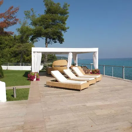 Royal Luxury By Aktis