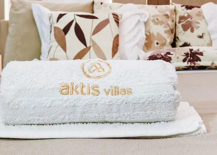 Royal Luxury By Aktis Villa